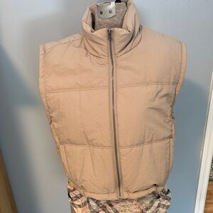 Thread & Supply Beige Full Zip Quilted Puffer Short Vest